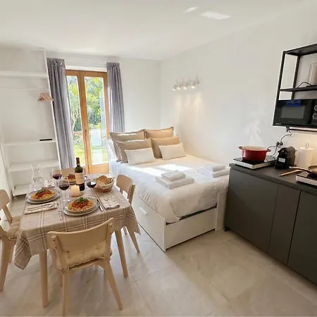 Centro Storico Di * 梅拉诺